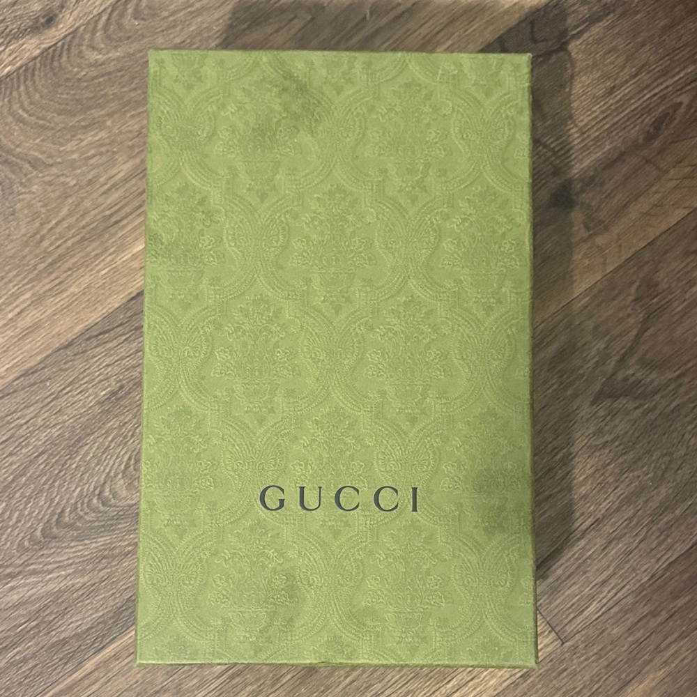 Gucci Olive Green Embossed Box